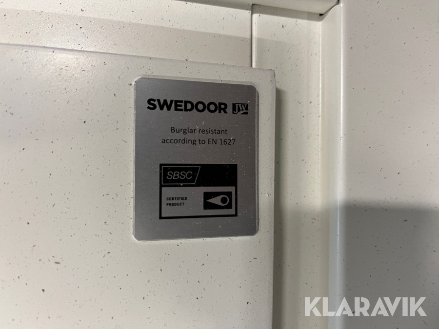 Dörr i plåt Swedoor, Linköping, Klaravik auktioner