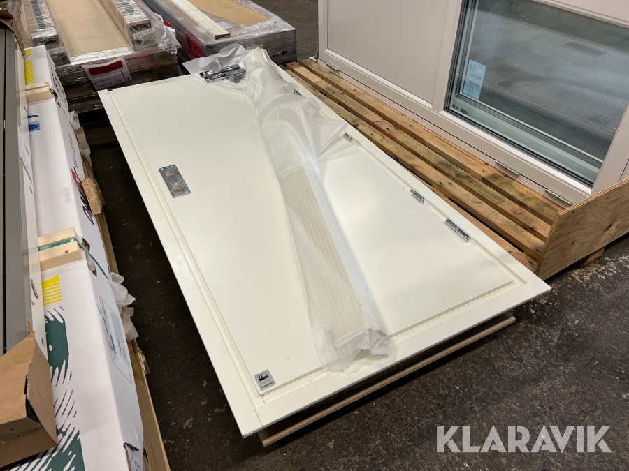 Dörr i plåt Swedoor, Linköping, Klaravik auktioner