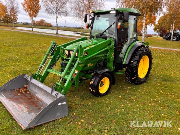 Traktor John Deere 4066R / frontlastare/ skopa