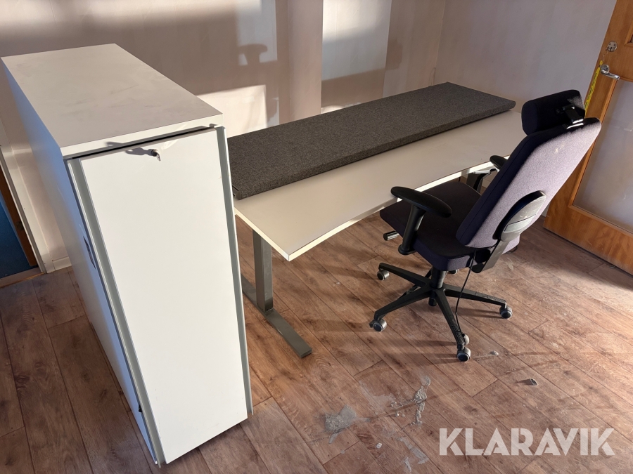 Kontorspaket Skrivbord, stol, förvaring, skärmvägg