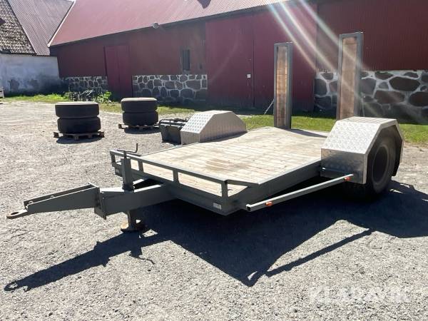 Maskinsläp