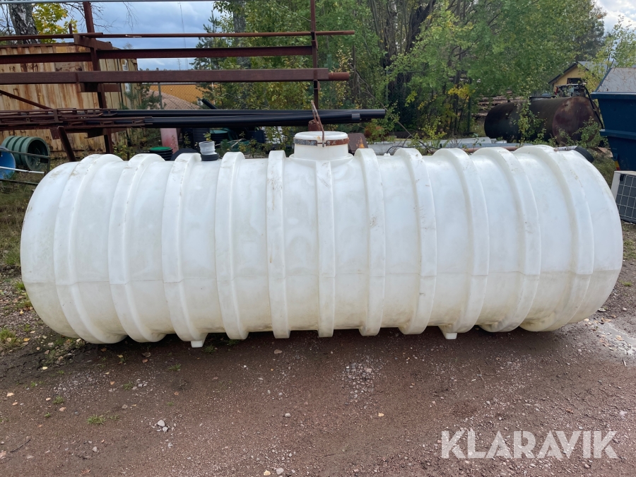 Sluten avloppstank Rona Plast 3000L