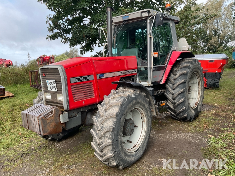 Traktor Massey Ferguson 3680