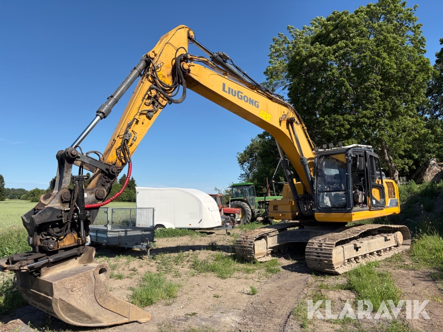 Grävmaskin LiuGong CLG922E 3D med tiltrotator och redskap