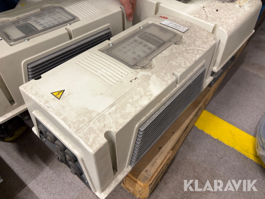 Frekvensomvandlare ABB ACS 800 , 7,5kW