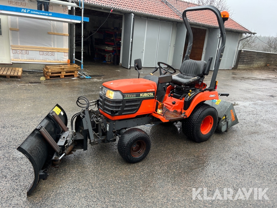 Minitraktor Kubota BX2200
