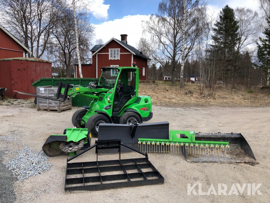 Lastmaskin Avant 640 Optidrive med redskap 