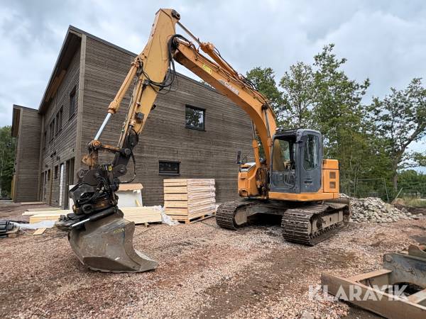 Grävmaskin Case CX135SR med tiltrotator och skopa