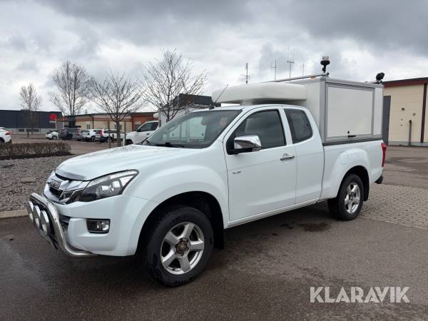Pickup Isuzu D-Max Space Cab 2.5 4WD med skåp