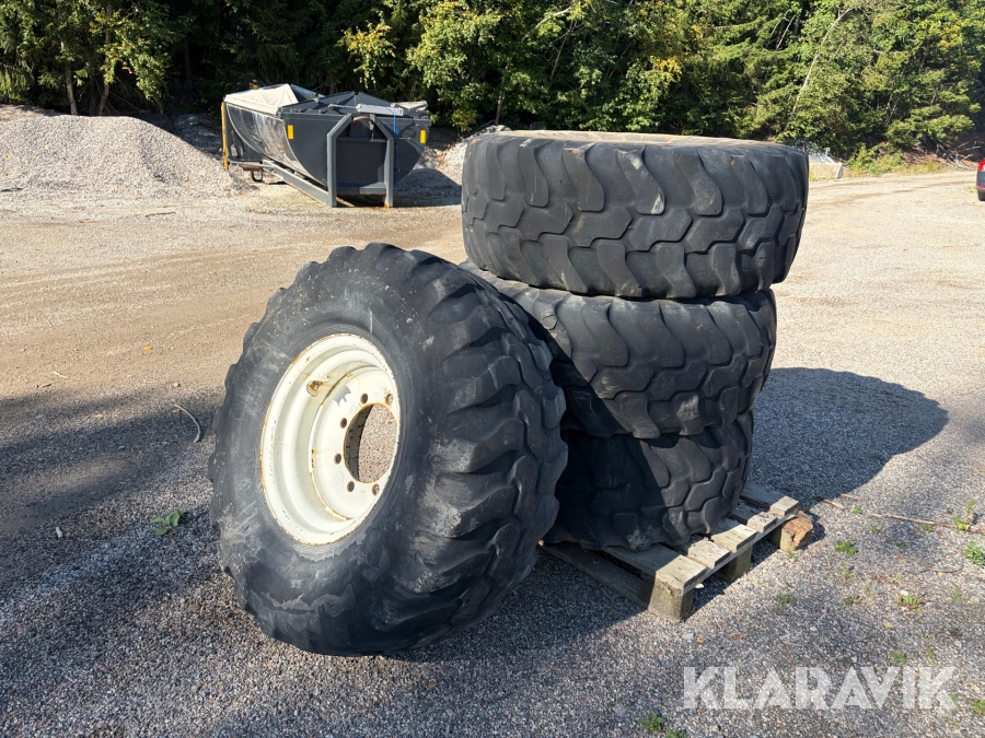 Däck med fälg DUNLOP SPT9 455/70R20 (17.5/70R20) 4st
