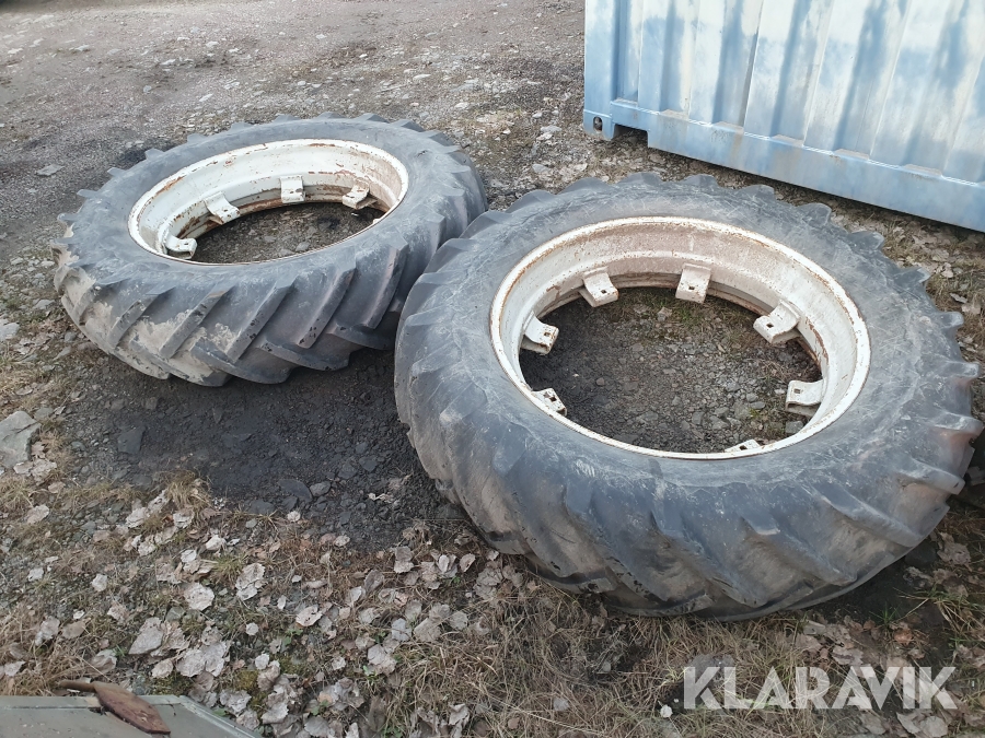 Traktordäck 2 st Goodyear 14.9-38