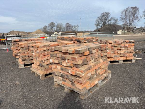 Tegelpannor 8 pallar