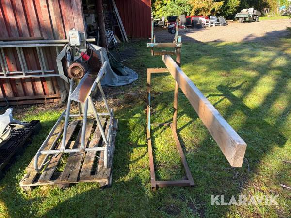 Vedkap 1 st, Stockhållare 1 st