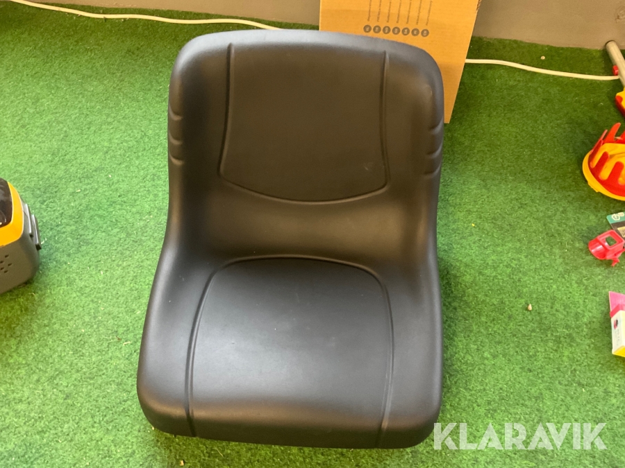 Sits till Stiga åkgräsklippare