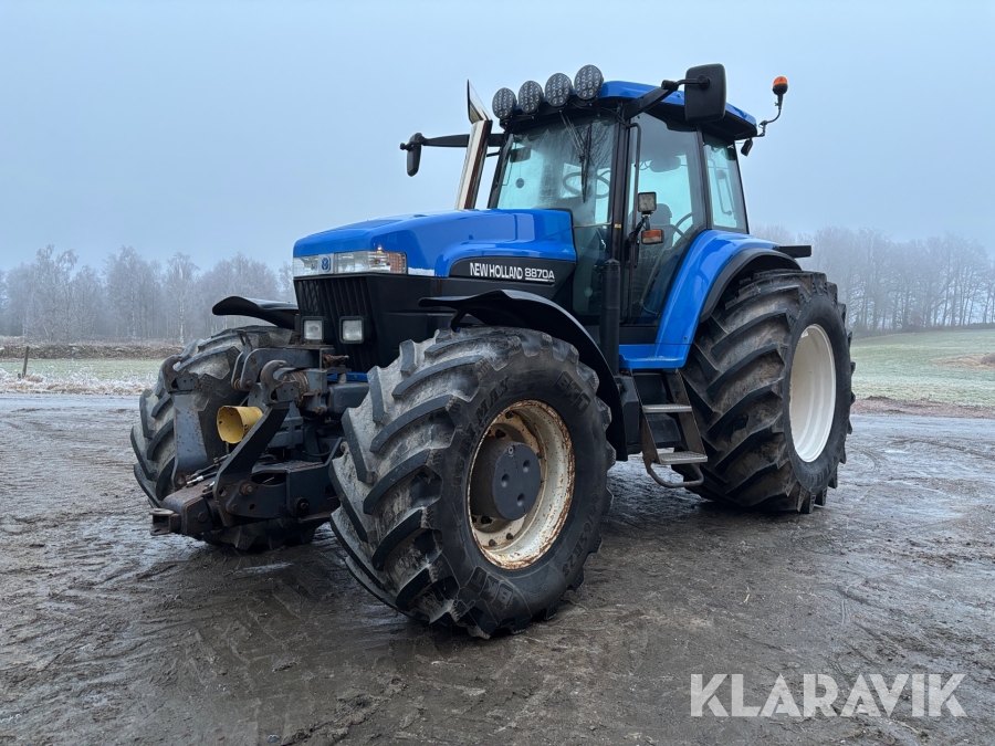 Traktor New Holland 8870A