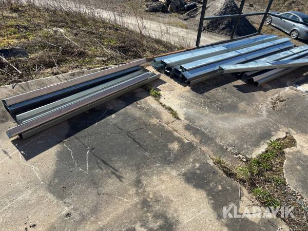 Byggregel i stål galvade