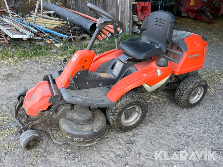 Åkgräsklippare Husqvarna R 216 AWD