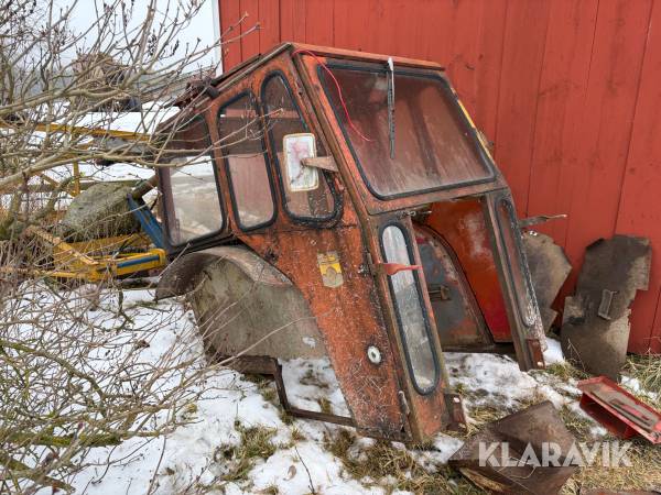 Hytt och lastarfäste Massey Ferguson 35