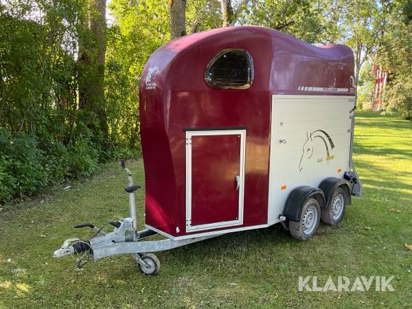 Hästtransport Cheval Liberté Pullman