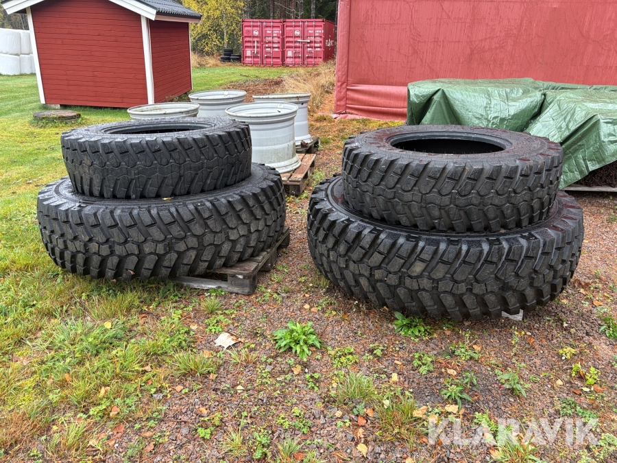 Klackdäck Alliance 360/80R24 och 440/80R34 4 st