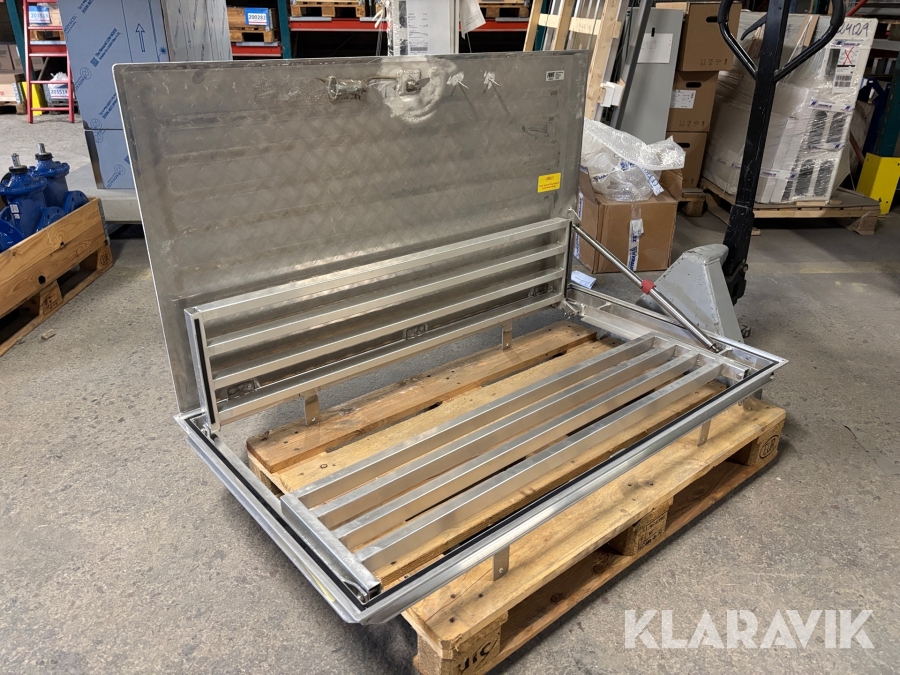Aluminiumlucka Abat 1160x600 mm