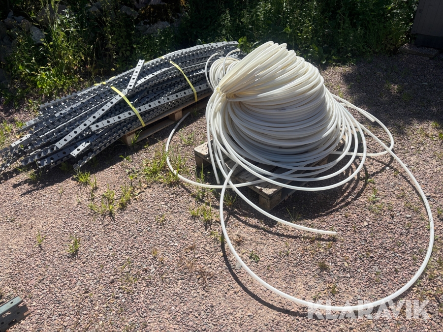 Golvvärmeslang - Med tillhörande skenor