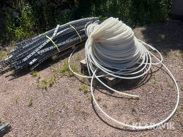 Golvvärmeslang - Med tillhörande skenor
