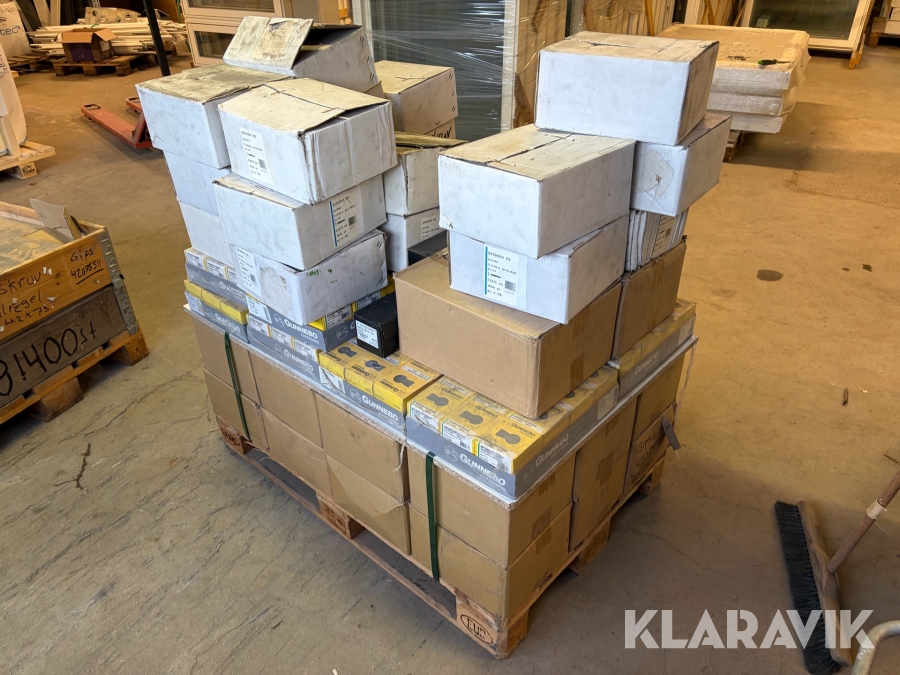 Stort parti med gipsskruv