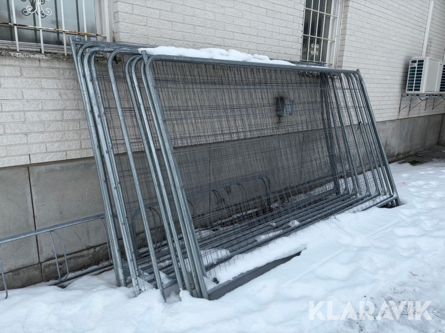 Byggstaket med fötter