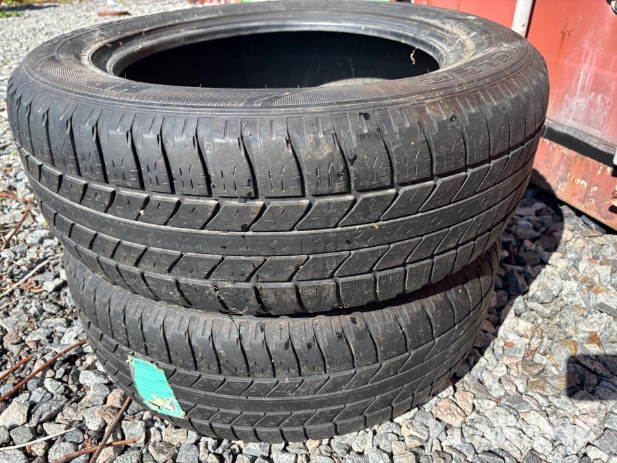 Sommardäck Goodyear 235/60-18 2st