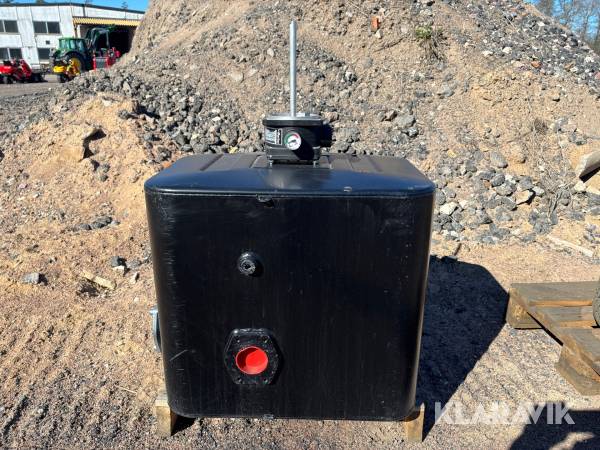 Hydraultank 1st