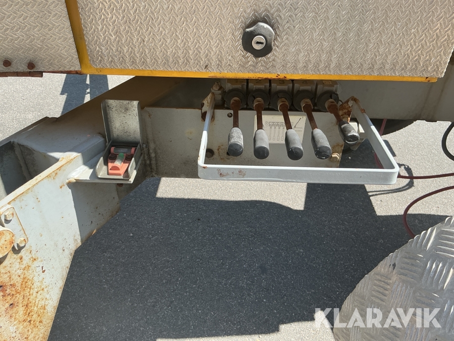 Släpvagnslift Ommelift 1550EBZX