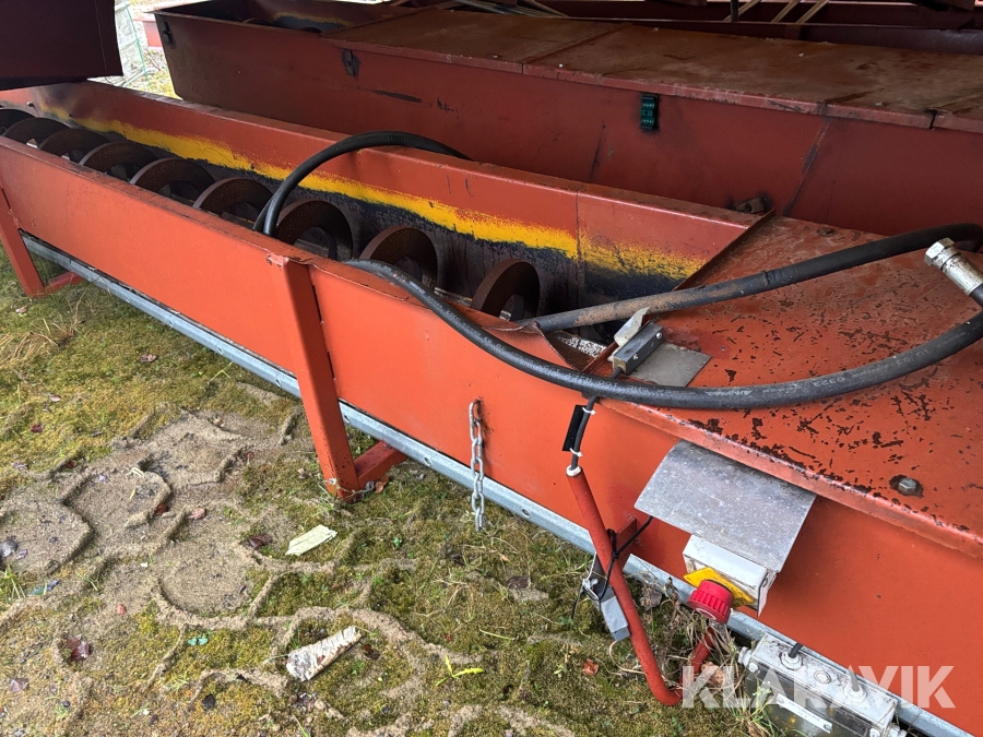 Flismagasin med matningsanläggning ca 120 m3