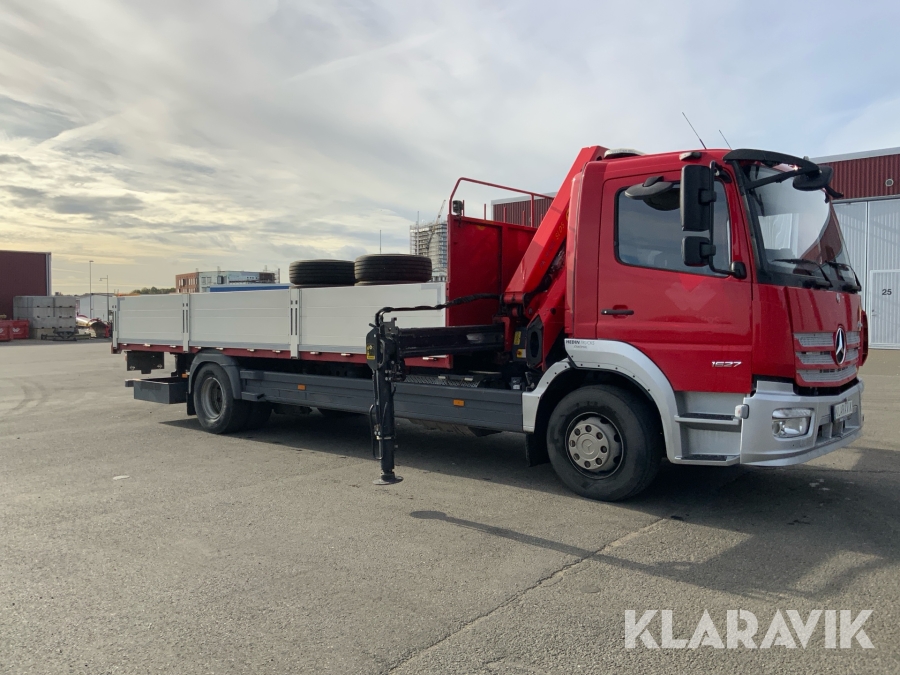 Kranbil Mercedes-Benz Atego 1627