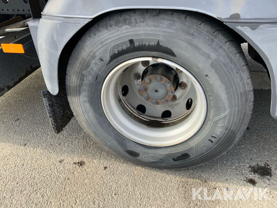Kranbil Mercedes-Benz Atego 1627