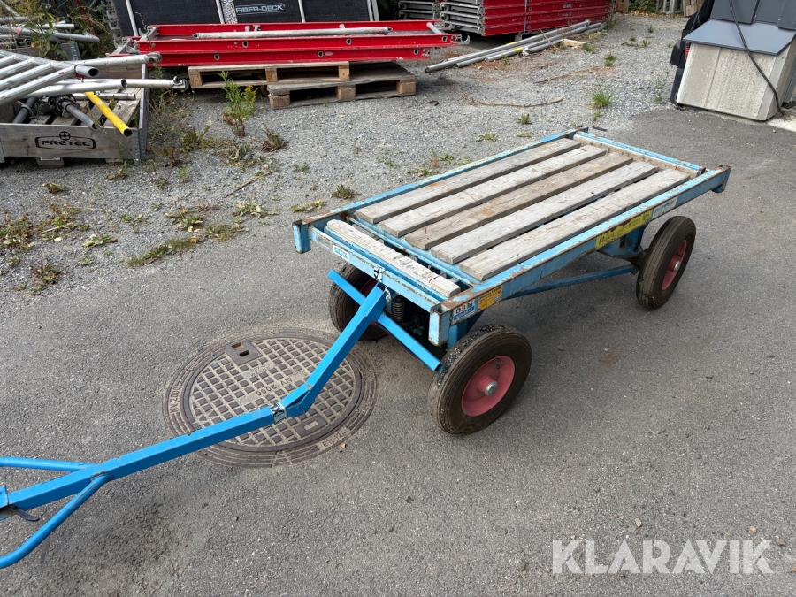 Höj och sänkbar kärra
