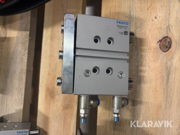 Luftcylindrar Festo DFM-32-30-P-A-GF