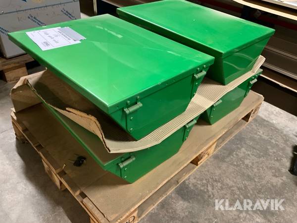Verktygslåda 4 st för placering mellan hjulaxlar