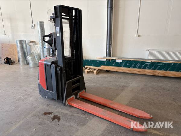 Ståstaplare BT SPE160L