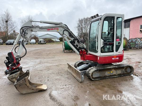 Grävmaskin Takeuchi TB138FR