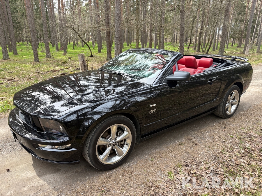 Ford Mustang GT Cab 4,6L V8