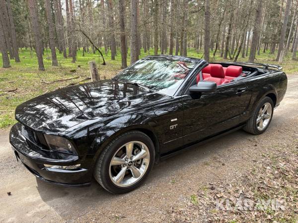 Ford Mustang GT Cab 4,6L V8