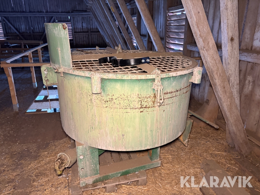 Betongblandare Kellfri 800L traktordriven