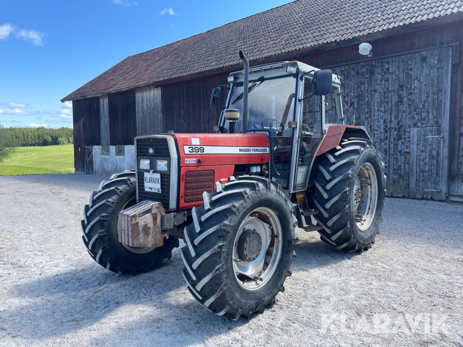 Traktor Massey Ferguson 399