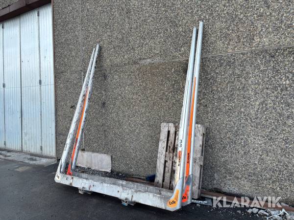 Timmerbankar EXTE E9 2st med stöttor