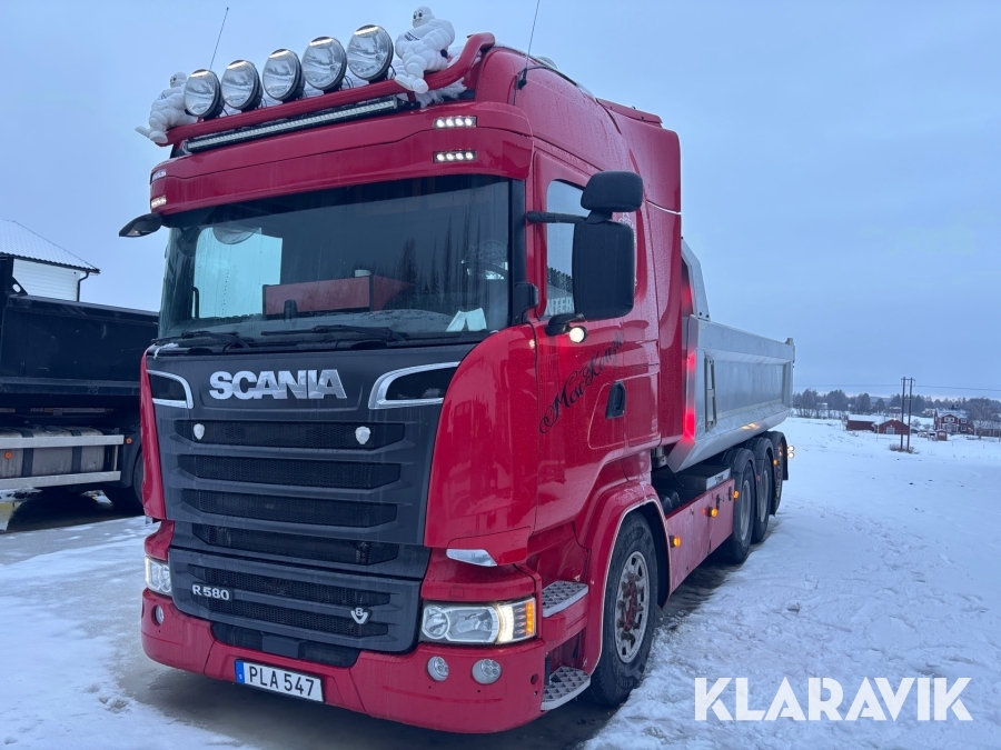 Lastbil Scania R520 8X4 tridem  schaktbil med tipp