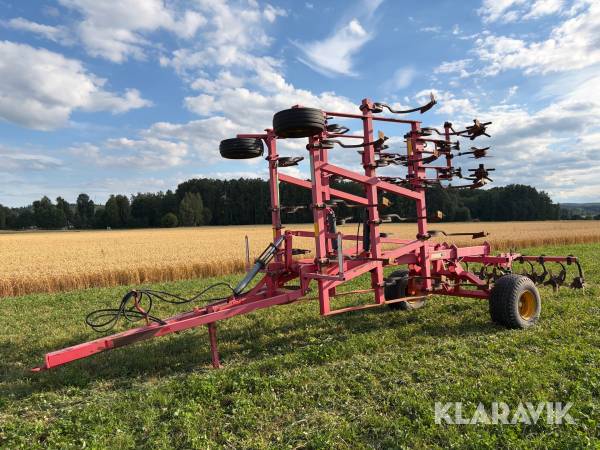 Kultivator Väderstad Cultus 20 med 5,1 m arbetsbredd