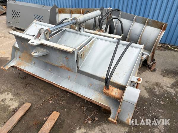 Vikplog och Sandspridare