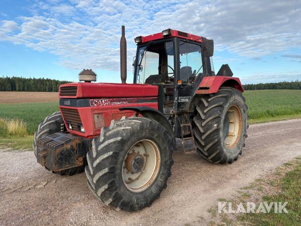 Traktor med snöblad Case IH 1455XL