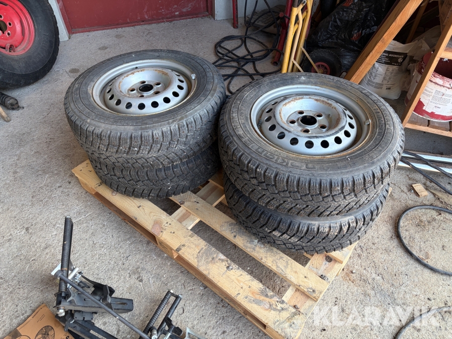 Dubbdäck Hakkapelita C2 195/70R15 c 4 st